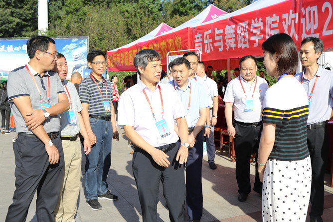 世界杯官网迎新工作圆满完成